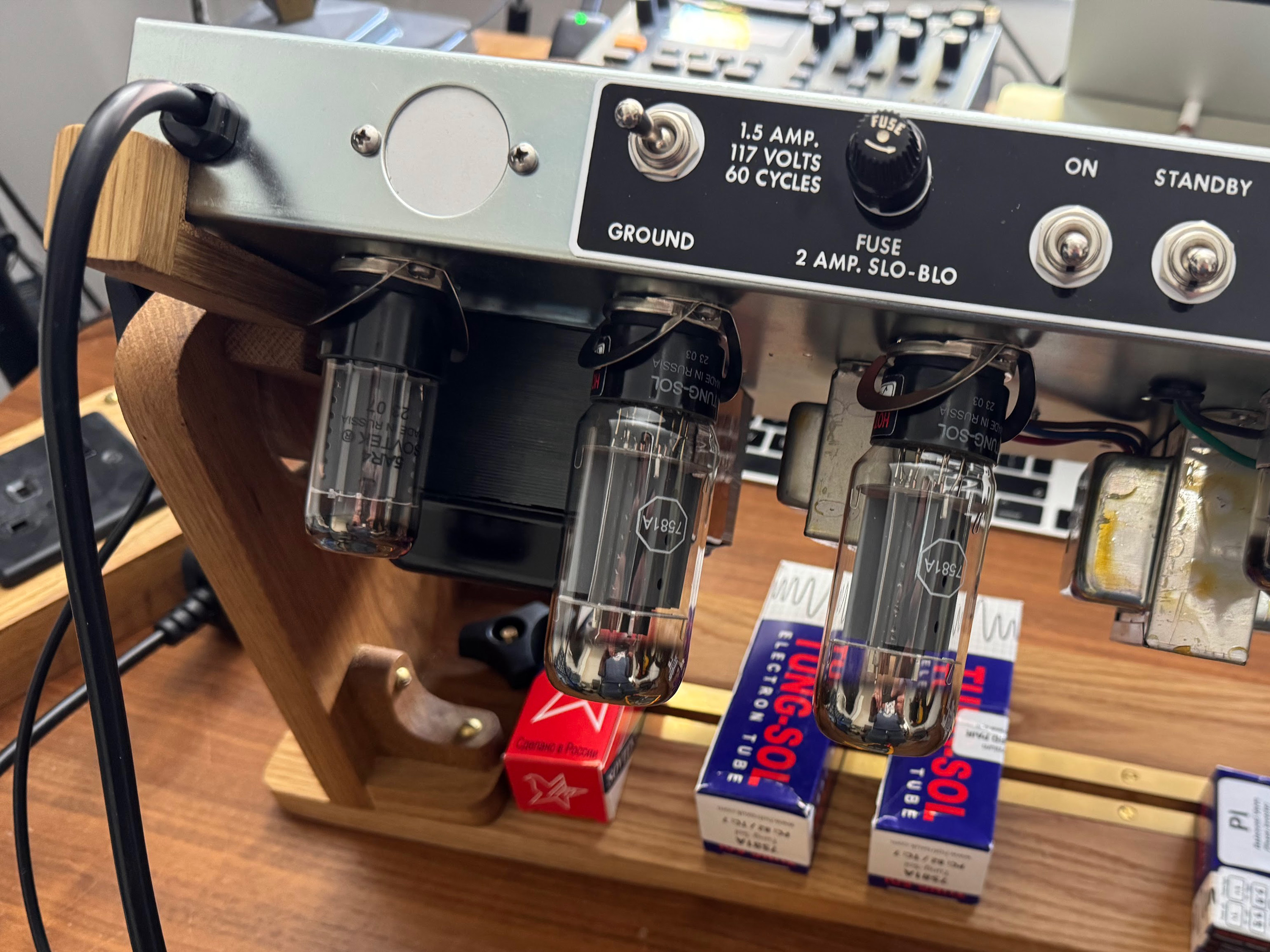 '64 Vibroverb Build Process