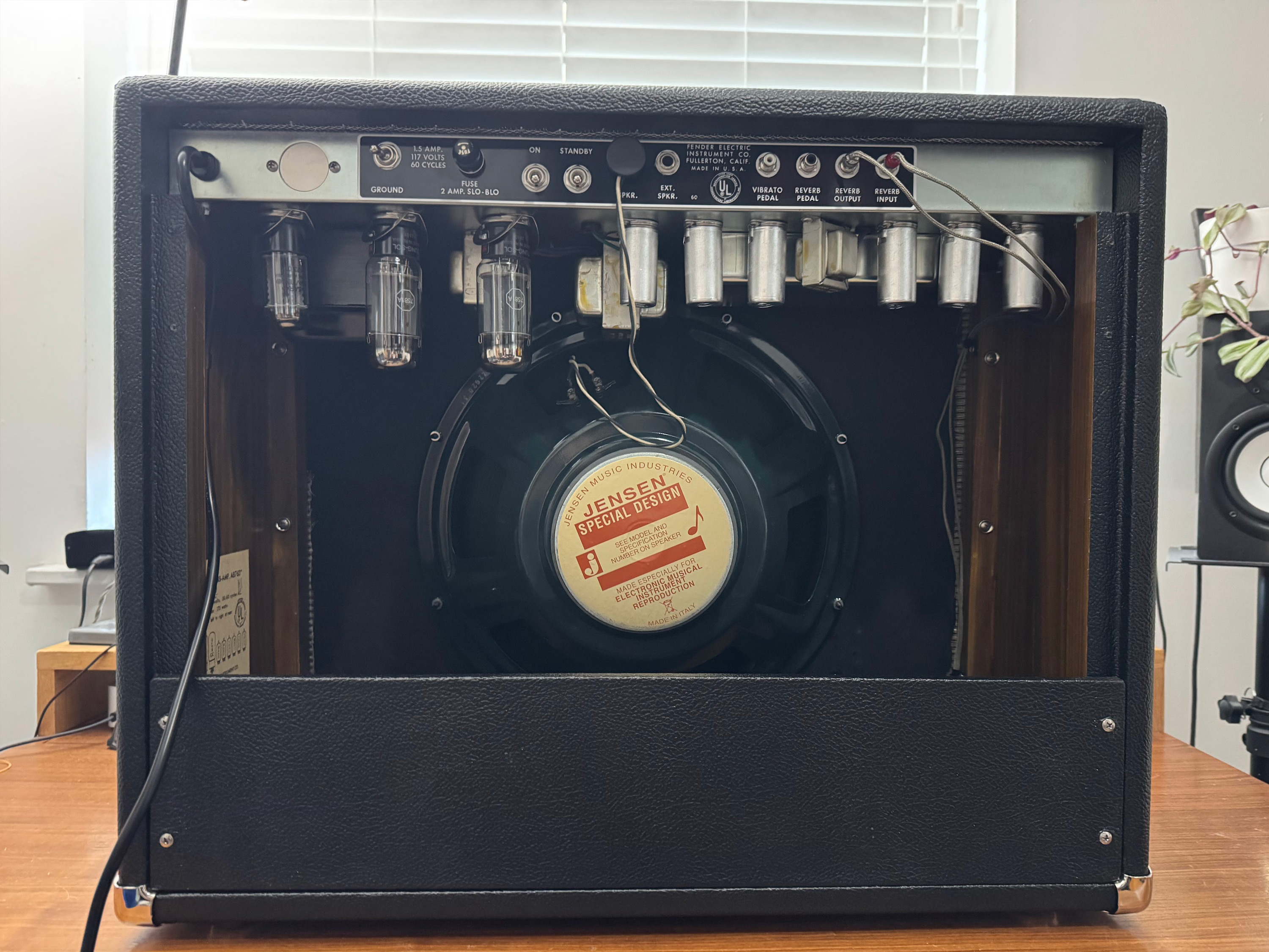 '64 Vibroverb Build Process